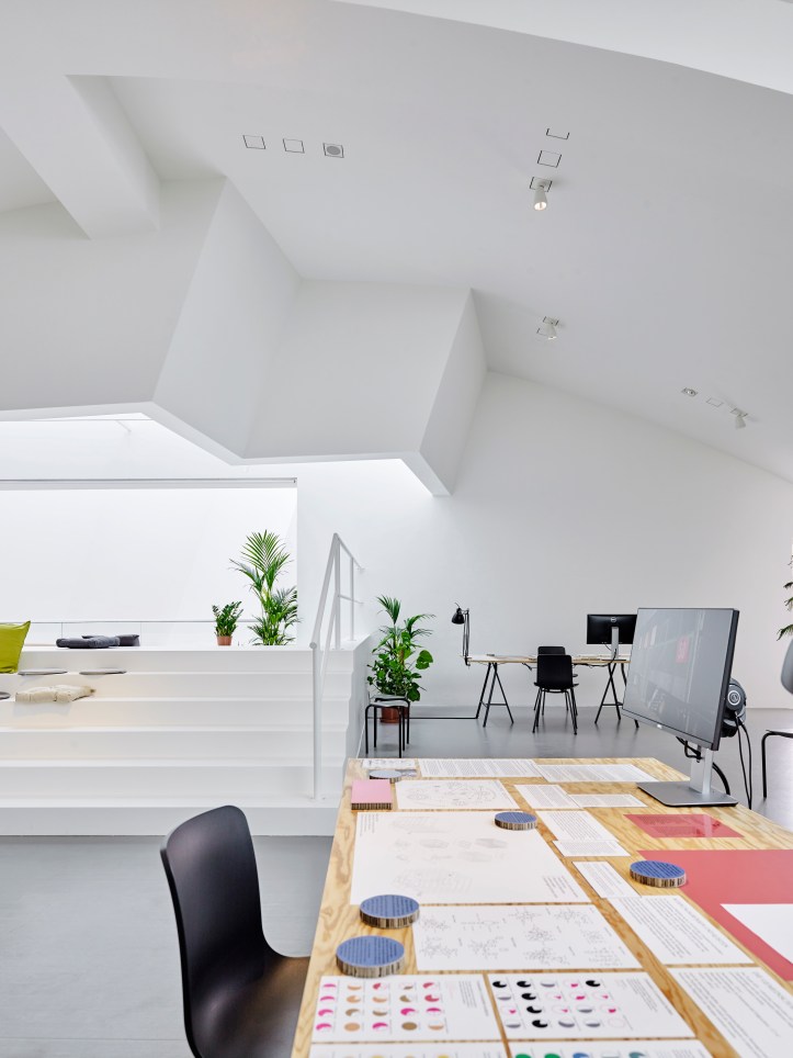 23 Ausstellungsansicht_Together! Die Neue Architektur der Gemeinschaft_Foto_Mark Niedermann.jpg