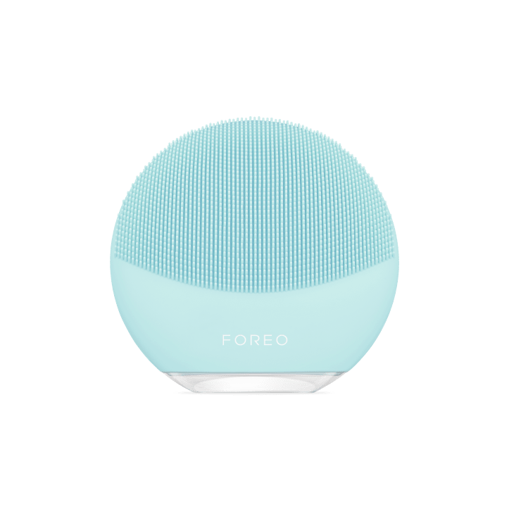 FOREO_LUNAmini3_Mint_Front_Transparent_Shadow.png